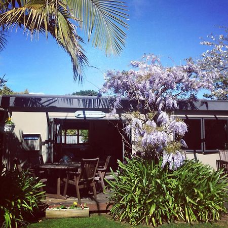 Estuary Retreat Whangamata Hotel Buitenkant foto