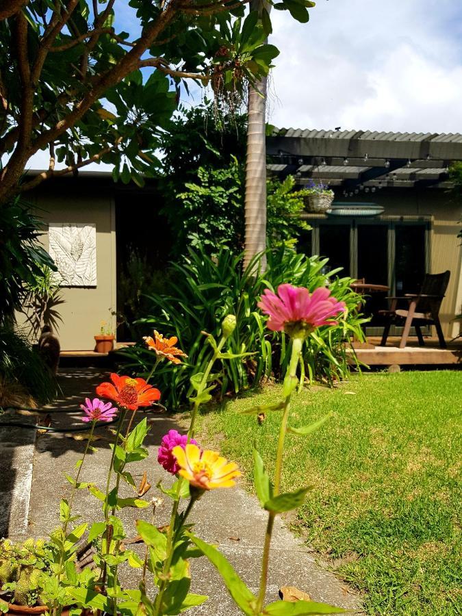 Estuary Retreat Whangamata Hotel Buitenkant foto